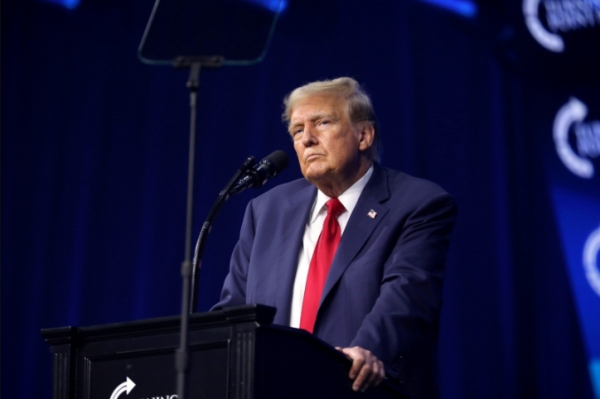 Президент США утвердил указ для защиты доходов от венесуэльской нефти